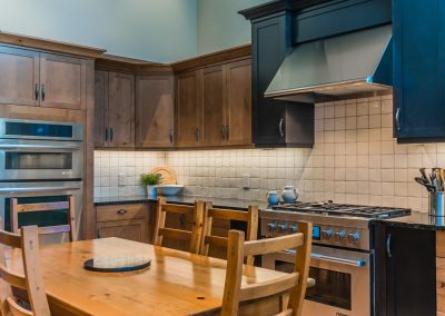 Log Renovation Nanoose: Custom Kitchen Addition