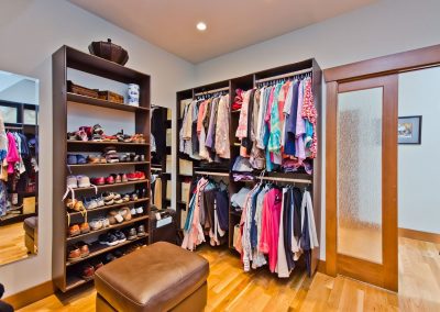 Nanoose Bay Platinum Built Green home, Fairwinds: walk in closet