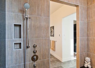 Yellowpoint Custom Built Green Platinum: Wheelchair shower